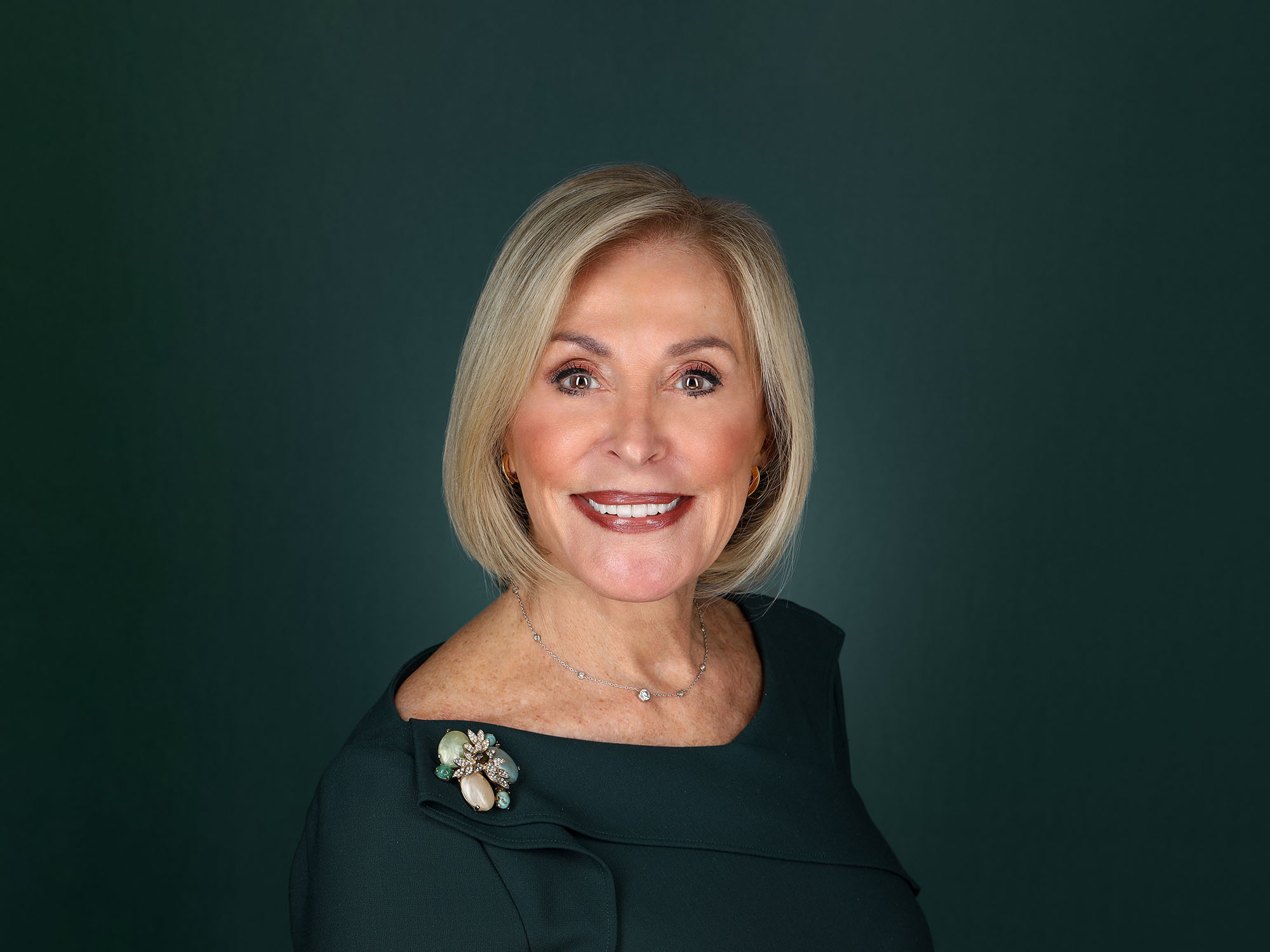 From Zero To Ceo: Janice Rivera'S Rise - 4w2j1b2